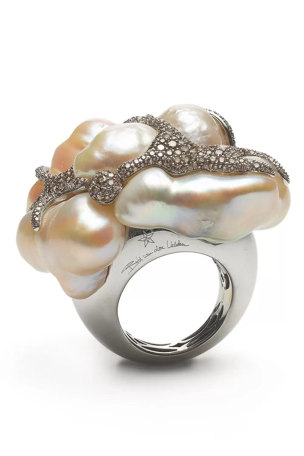 Woman Bibi van der Velden Fine Jewelry | Baroque Pearl Ring