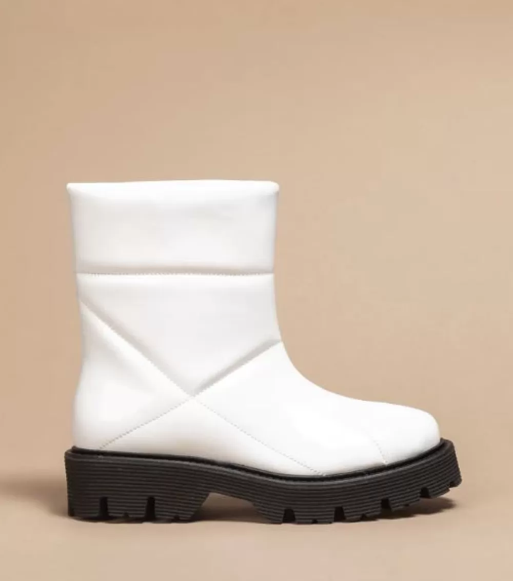 Woman O2monde Shoes | Damu Quilted Patent Vegan Bootie White