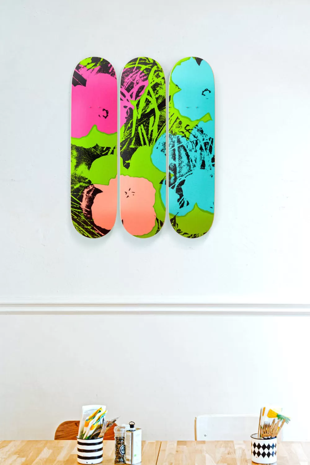 Woman the skateroom Furniture | Flowers - Green/Pink