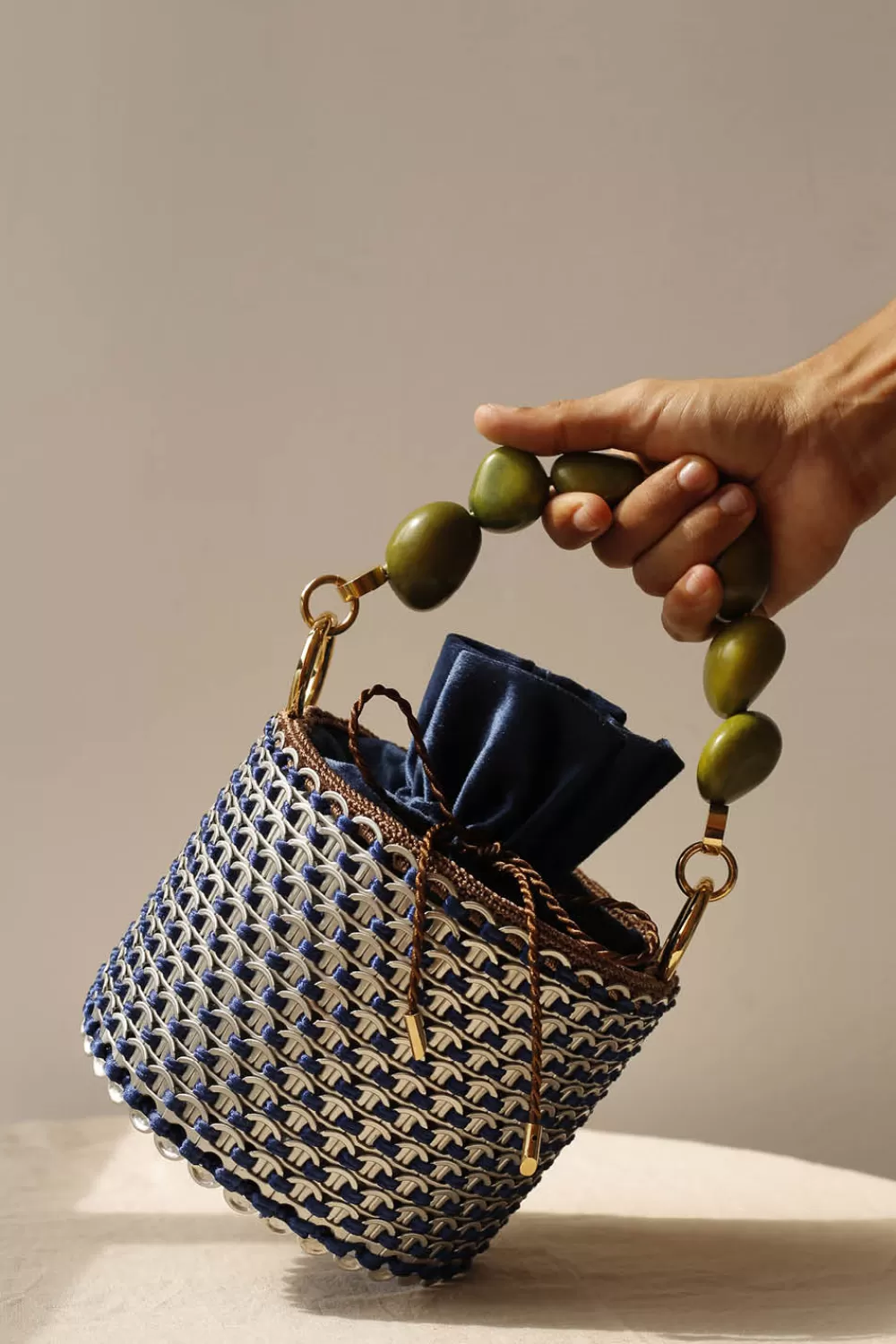 Woman TDL Vanguard Bags | Leonar Bucket Bag