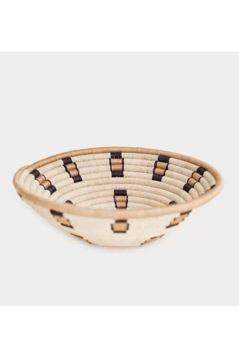 Woman Indego Africa Furniture | Leopard Plateau