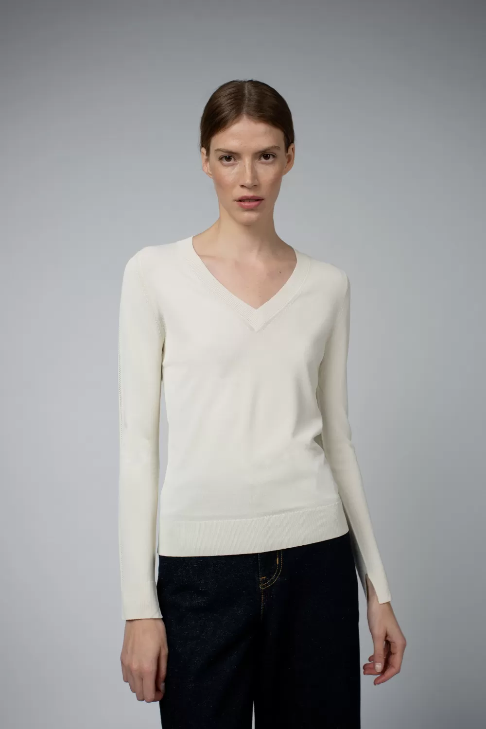 Woman Santicler Knitwear | Livia Long Sleeve V-Neck Viscose Sweater In Cream