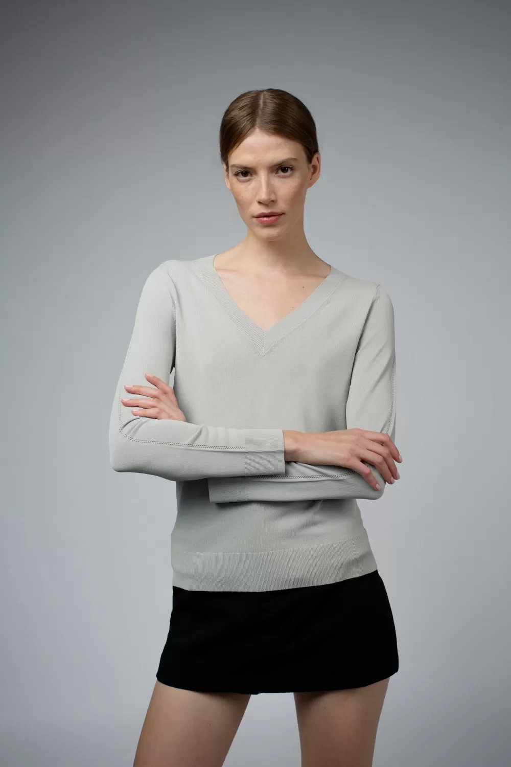 Woman Santicler Knitwear | Livia Long Sleeve V-Neck Viscose Sweater In Smoke