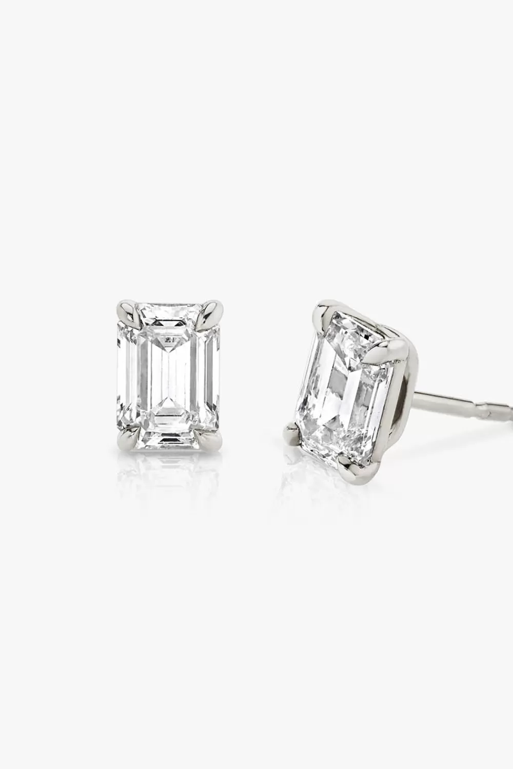 Woman Vrai Fine Jewelry | Solitaire Emerald Studs In White Gold