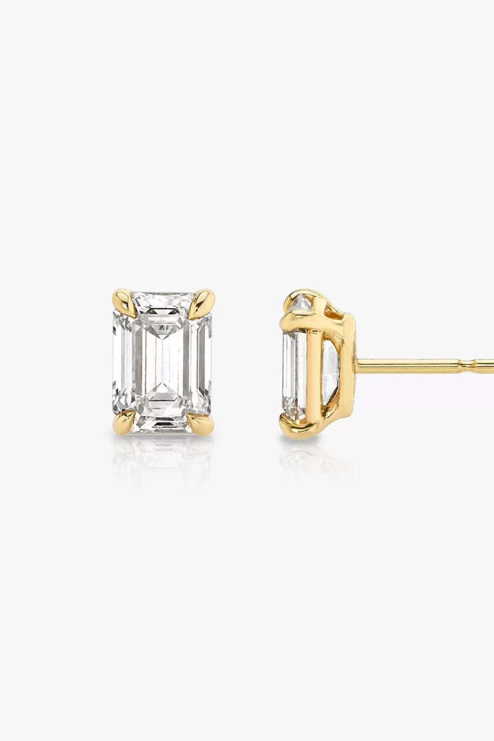 Woman Vrai Fine Jewelry | Solitaire Emerald Studs In Yellow Gold